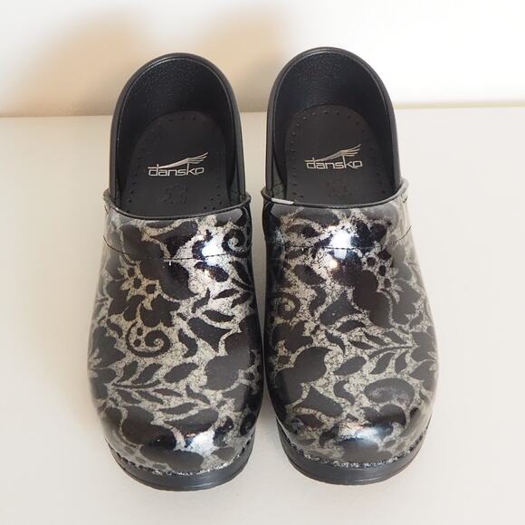 Dansko Black Silver Floral Patent Leather Clogs XP 2.0 EU 38 US 7.5-8 Profession - Picture 2 of 11
